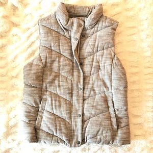 Gap quilted front zip (and snap) houndstooth vest